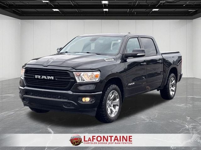 2020 RAM 1500 Big Horn Crew Cab 4x4 5'7' Box