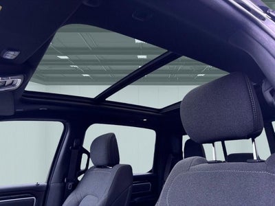 2020 RAM 1500 Big Horn Crew Cab 4x4 5'7' Box