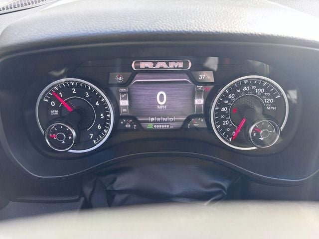 2023 RAM 1500 Big Horn Crew Cab 4x4 5'7' Box