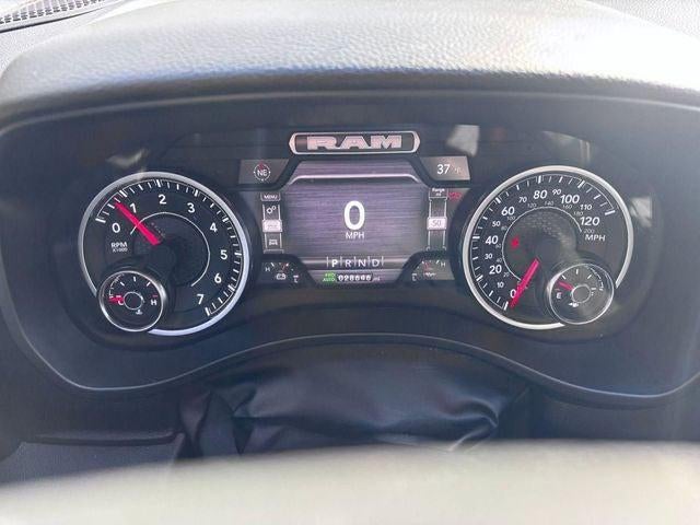 2023 RAM 1500 Big Horn Crew Cab 4x4 5'7' Box