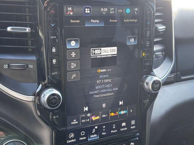 2023 RAM 1500 Big Horn Crew Cab 4x4 5'7' Box