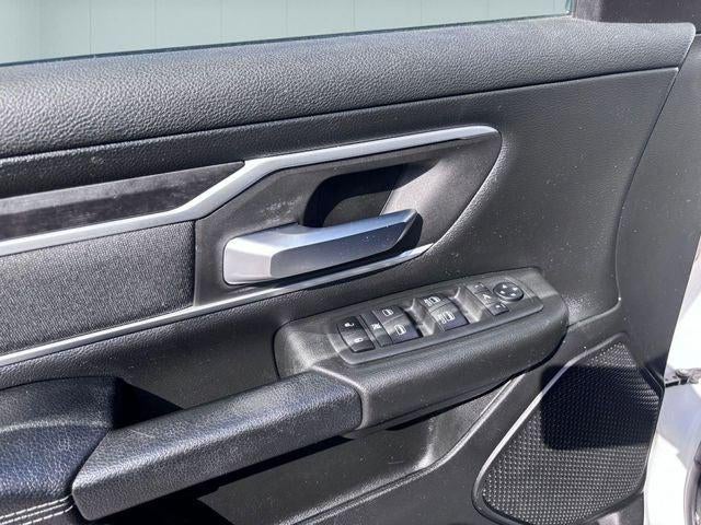 2020 RAM 1500 Big Horn Crew Cab 4x4 5'7' Box