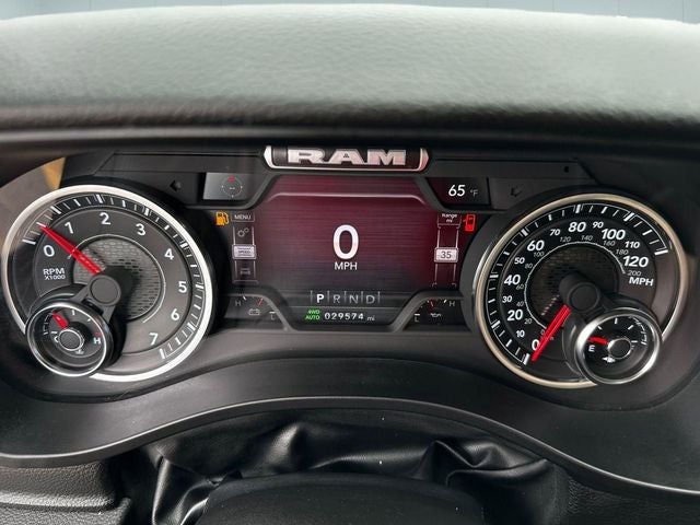 2023 RAM 1500 Big Horn Crew Cab 4x4 5'7' Box