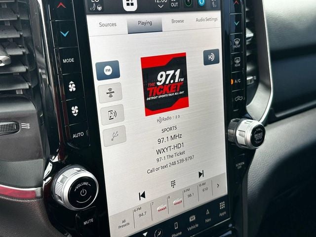 2023 RAM 1500 Big Horn Crew Cab 4x4 5'7' Box