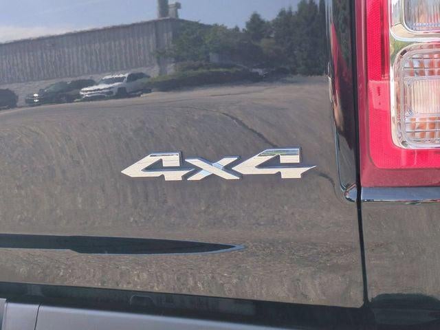 2021 RAM 1500 Big Horn Crew Cab 4x4 5'7' Box