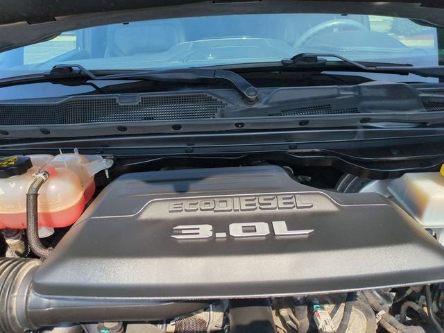 2020 RAM 1500 Limited Crew Cab 4x4 5'7' Box