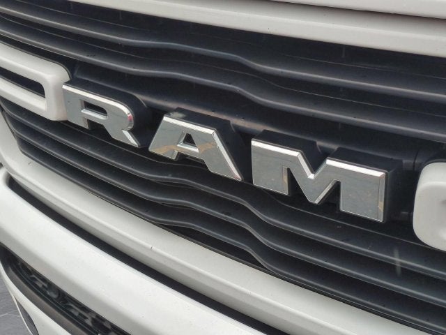 2023 RAM 1500 Laramie Crew Cab 4x4 5'7' Box