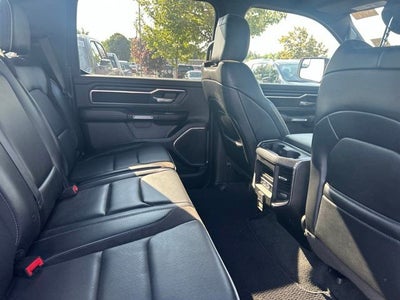 2024 RAM 1500 Laramie Crew Cab 4x4 5'7' Box