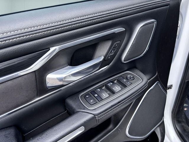 2023 RAM 1500 Laramie Crew Cab 4x4 5'7' Box