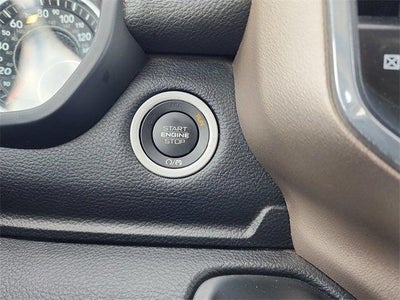 2022 RAM 1500 Laramie Crew Cab 4x4 5'7' Box