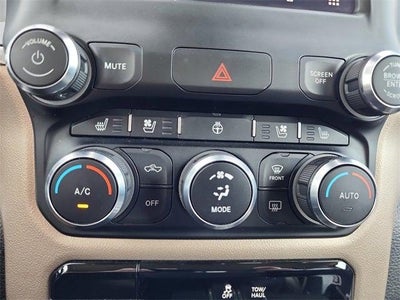 2022 RAM 1500 Laramie Crew Cab 4x4 5'7' Box