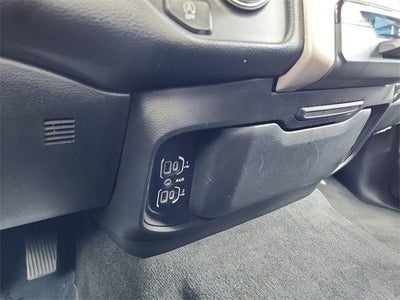 2022 RAM 1500 Laramie Crew Cab 4x4 5'7' Box