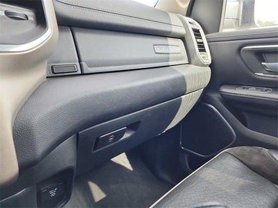 2022 RAM 1500 Laramie Crew Cab 4x4 5'7' Box
