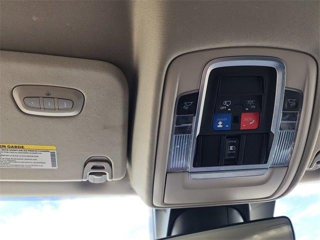 2022 RAM 1500 Laramie Crew Cab 4x4 5'7' Box
