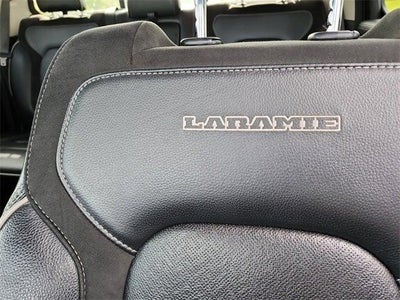 2022 RAM 1500 Laramie Crew Cab 4x4 5'7' Box