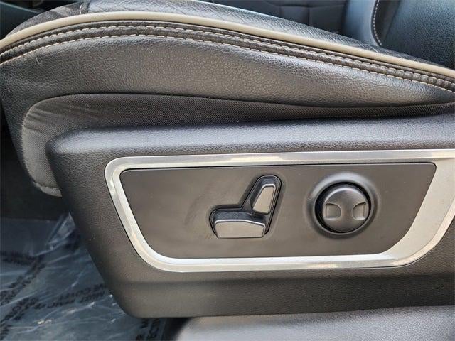 2022 RAM 1500 Laramie Crew Cab 4x4 5'7' Box