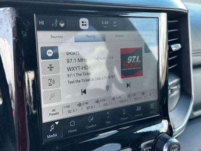 2024 RAM 1500 Laramie Crew Cab 4x4 5'7' Box