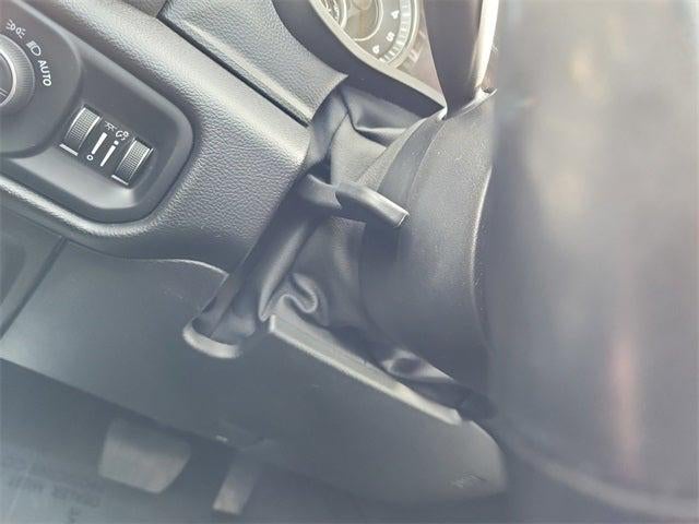 2020 RAM 1500 Laramie Crew Cab 4x4 5'7' Box