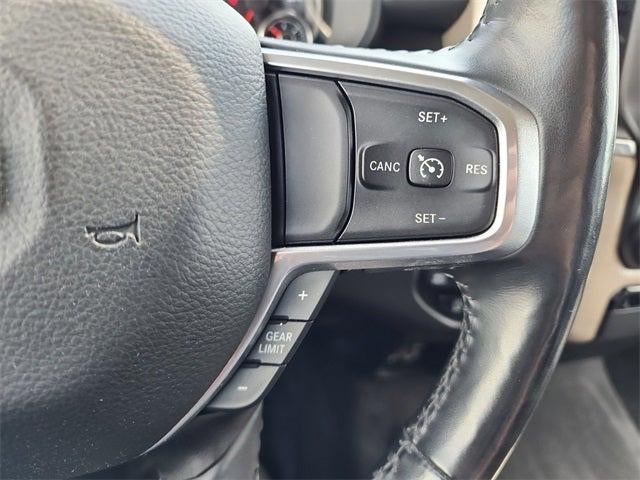 2020 RAM 1500 Laramie Crew Cab 4x4 5'7' Box