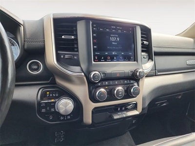 2020 RAM 1500 Laramie Crew Cab 4x4 5'7' Box