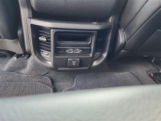 2020 RAM 1500 Laramie Crew Cab 4x4 5'7' Box