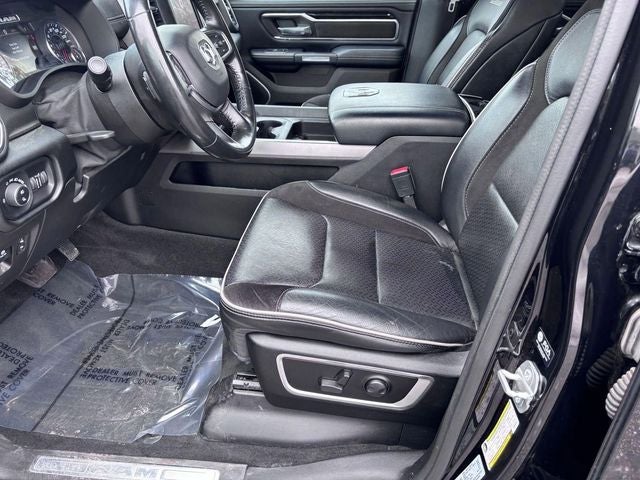 2022 RAM 1500 Laramie Crew Cab 4x4 5'7' Box