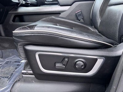 2022 RAM 1500 Laramie Crew Cab 4x4 5'7' Box