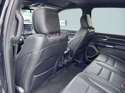 2022 RAM 1500 Laramie Crew Cab 4x4 5'7' Box
