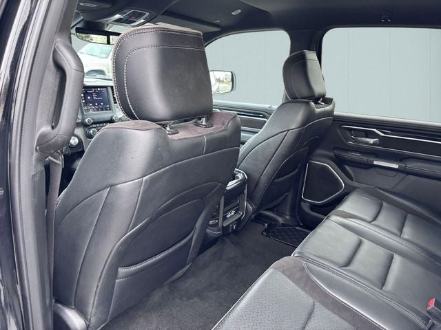 2022 RAM 1500 Laramie Crew Cab 4x4 5'7' Box