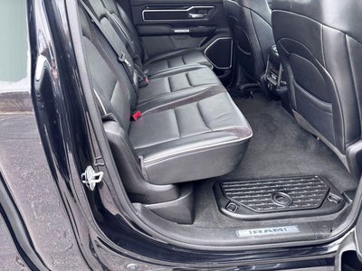 2022 RAM 1500 Laramie Crew Cab 4x4 5'7' Box