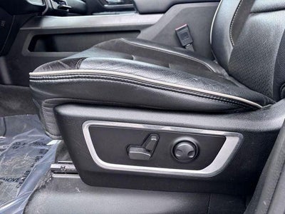 2022 RAM 1500 Laramie Crew Cab 4x4 5'7' Box