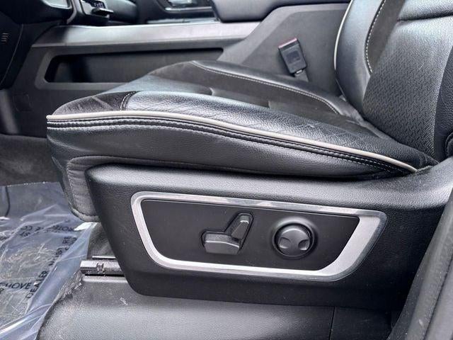 2022 RAM 1500 Laramie Crew Cab 4x4 5'7' Box