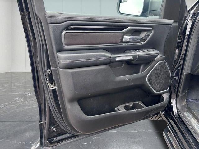 2022 RAM 1500 Laramie Crew Cab 4x4 5'7' Box