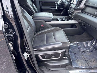 2022 RAM 1500 Laramie Crew Cab 4x4 5'7' Box