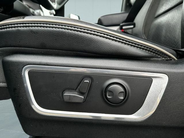 2023 RAM 1500 Laramie Crew Cab 4x4 5'7' Box