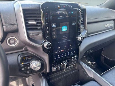 2023 RAM 1500 Laramie Crew Cab 4x4 5'7' Box