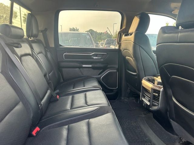 2020 RAM 1500 Laramie Crew Cab 4x4 5'7' Box