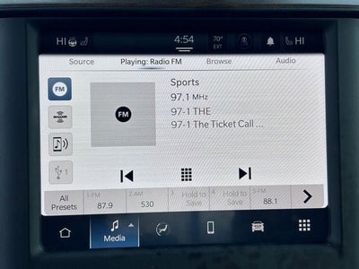 2022 RAM 1500 Laramie Crew Cab 4x4 5'7' Box