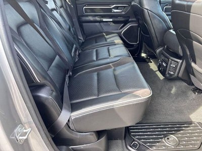 2022 RAM 1500 Laramie Crew Cab 4x4 5'7' Box