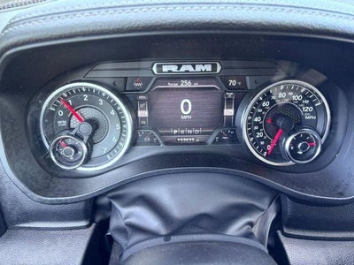 2022 RAM 1500 Laramie Crew Cab 4x4 5'7' Box