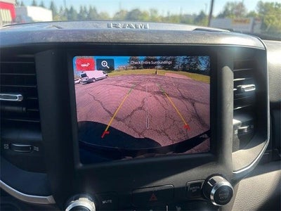 2022 RAM 1500 Big Horn Crew Cab 4x4 6'4' Box