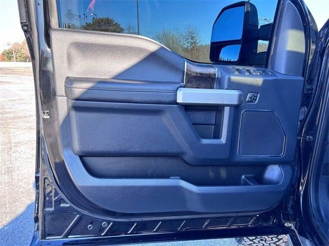 2022 Ford F-350 Lariat