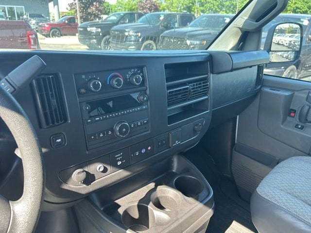 2025 Chevrolet Express Passenger RWD 3500 Extended Wheelbase LT