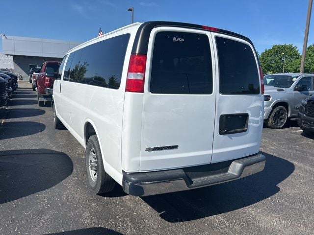 2025 Chevrolet Express Passenger RWD 3500 Extended Wheelbase LT