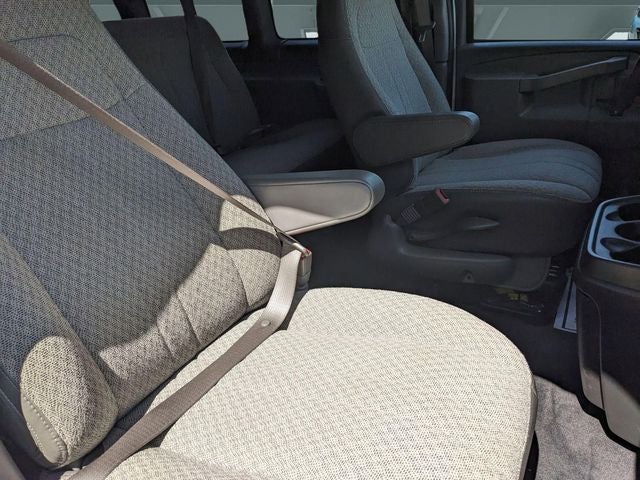 2025 Chevrolet Express Passenger RWD 3500 Extended Wheelbase LT