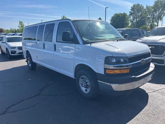 2025 Chevrolet Express Passenger RWD 3500 Extended Wheelbase LT