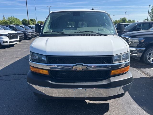 2025 Chevrolet Express Passenger RWD 3500 Extended Wheelbase LT