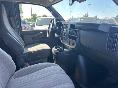 2025 Chevrolet Express Passenger RWD 3500 Extended Wheelbase LT