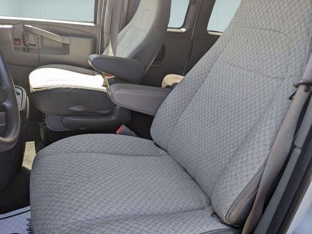 2025 Chevrolet Express Passenger RWD 3500 Extended Wheelbase LT