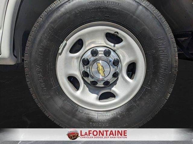 2025 Chevrolet Express Passenger RWD 3500 Extended Wheelbase LT
